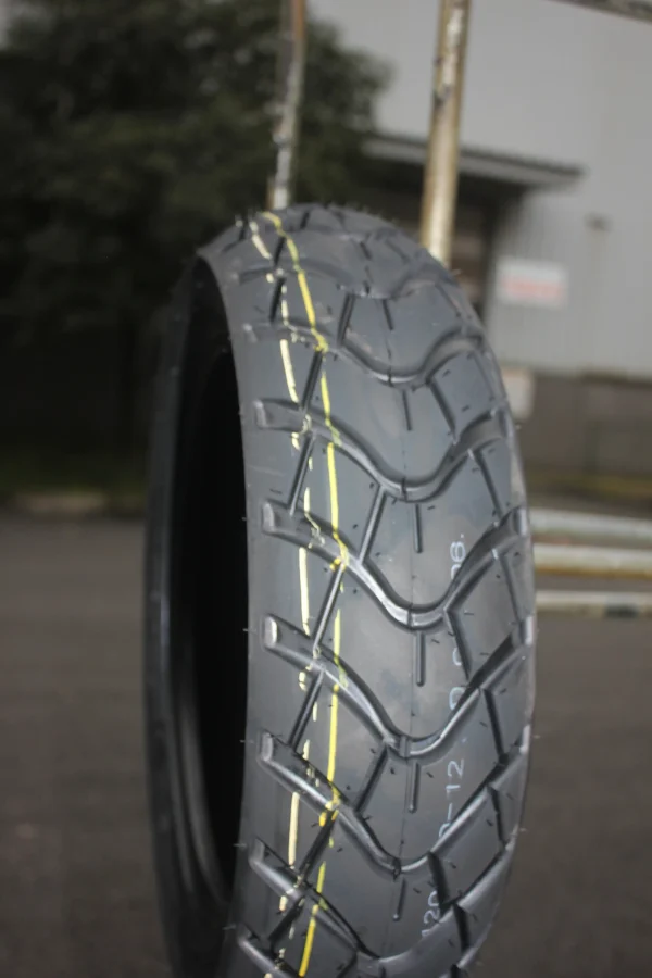 E4 Approved Hot Selling Scooter Tires 120/70-12 6PR TL Tubeless Tire Self-Cleaning Tread Design for Motocycle, Enduro & Hard Pack Terrain-J823