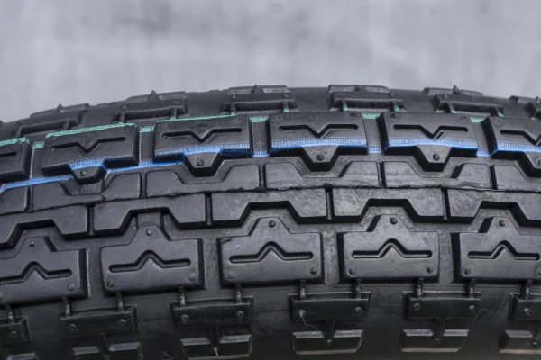 Manufacturer Supply OEM Quality Scooter Tyre 12 Inch 3.00-12  4PRTT 6PRTT/TL Strenth Tube Tire Tubeless Tire High Quality-J670