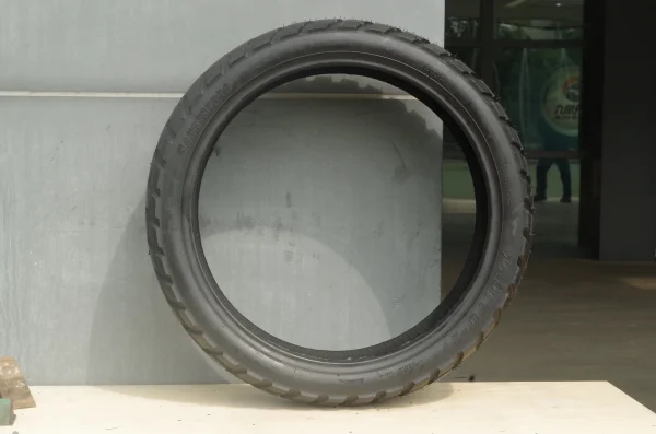 Off-Road Motorcycle Tire 110/80-17 For ISO9001 Factory  4PR TL Sport OEM Brand-J651