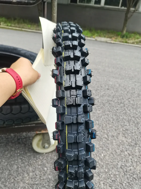 34 years Manufacture Supply Motorcycle Bias Tyre Muddy Front Pattern 10mm 14mm 17mm Depth 80/100-19 4PR/6PR TT Rim 1.85*19 Pneumatic Tire -J879