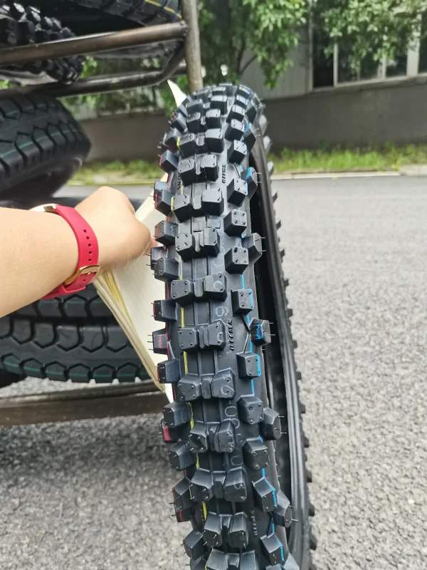 34 years Manufacture Supply Motorcycle Bias Tyre Muddy Front Pattern 10mm 14mm 17mm Depth 80/100-19 4PR/6PR TT Rim 1.85*19 Pneumatic Tire -J879