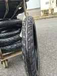Confortable Motorcycle Tyre Bias Structure Road Running Rear Wheel 2.75-18 6PR TL Carrystone Carrystone Anti-Slip Pneumatic Tire -J877