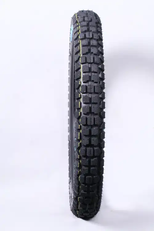 High Traction Dirt Bike Tire 3.00-18 8PR TL Carrystone Strong Carry Pneumatic Tyre For Wholesale -J883